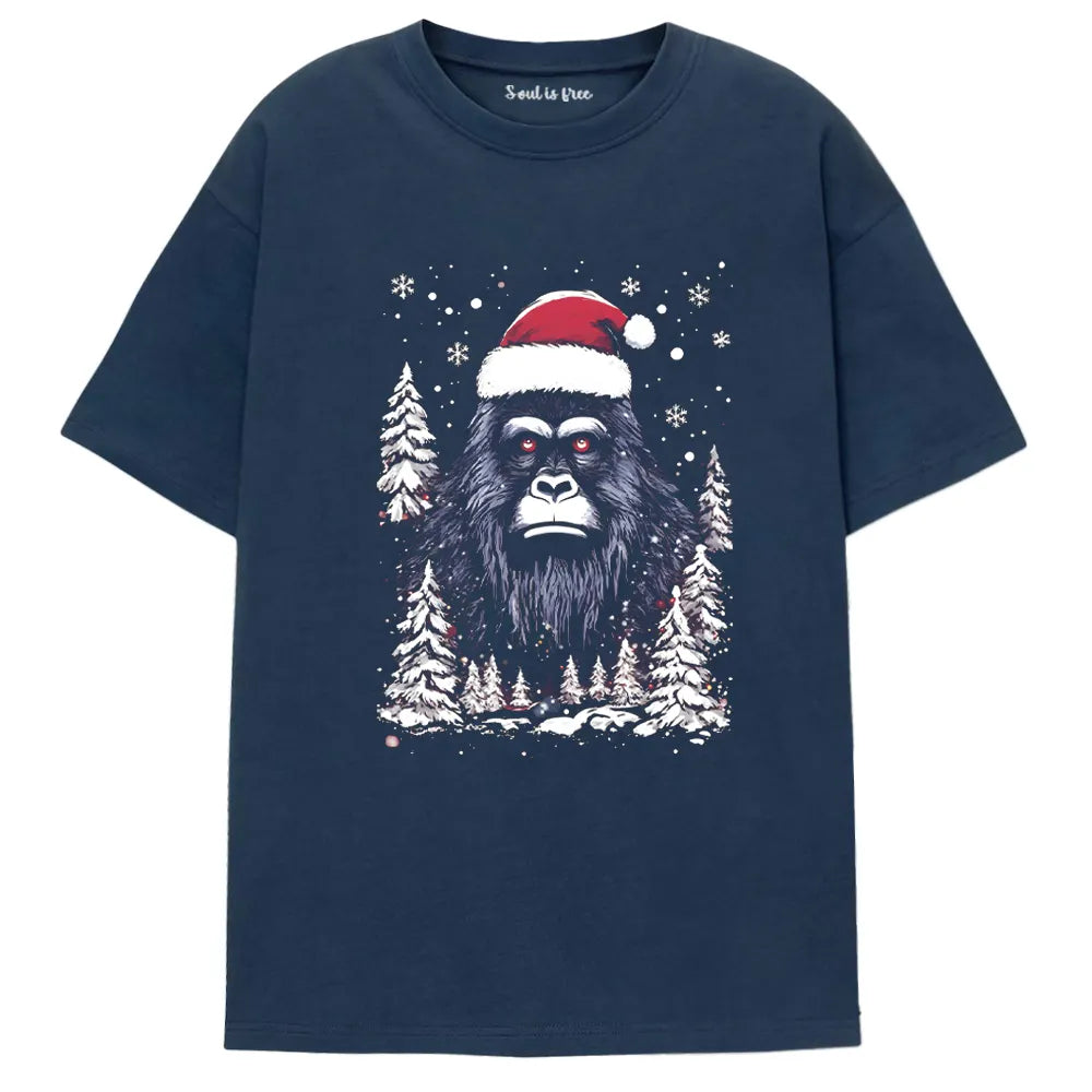 Bigfoot In The Snow At Christmas Ⅰ