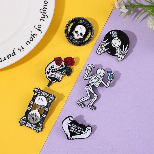 Punk Skull Pins